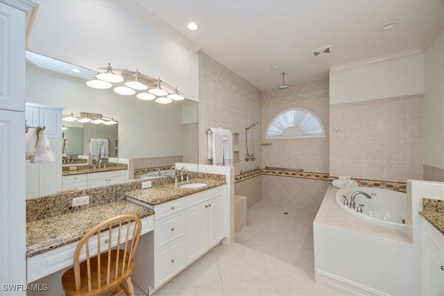 4971 Rustic Oaks CIR, Naples, FL 34105