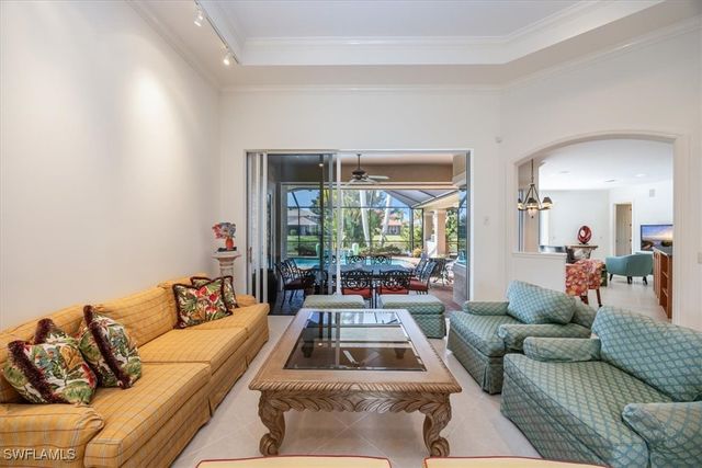 4971 Rustic Oaks CIR, Naples, FL 34105