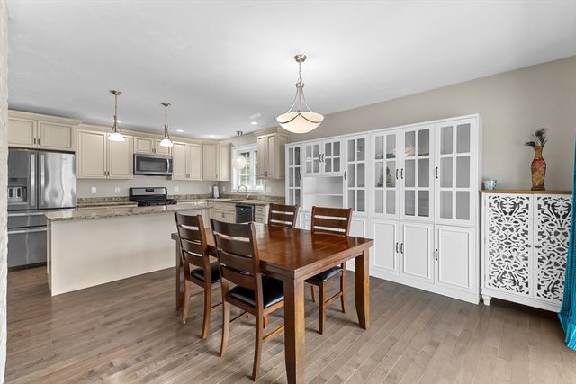 6 Childs St, Shrewsbury, MA 01545