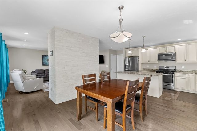 6 Childs St, Shrewsbury, MA 01545