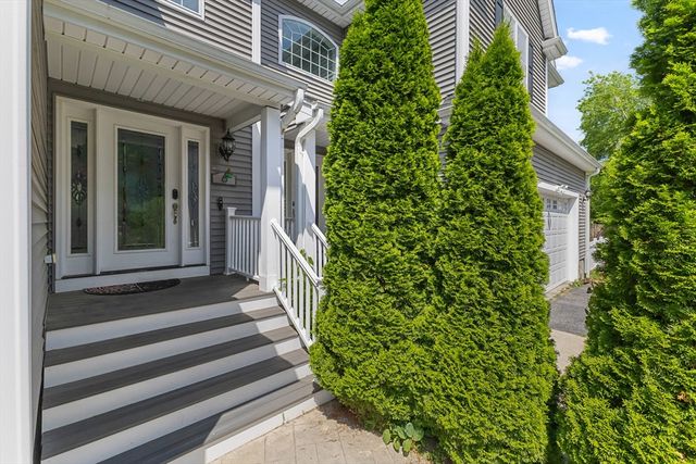 6 Childs St, Shrewsbury, MA 01545