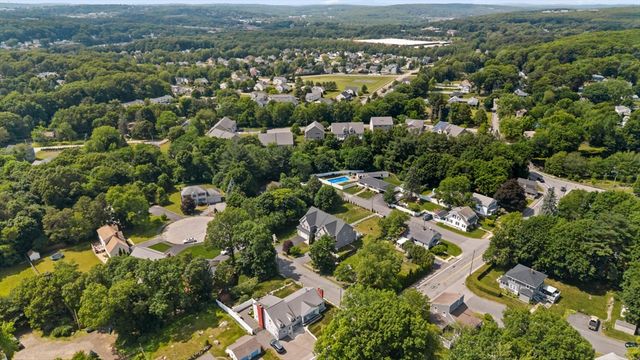 6 Childs St, Shrewsbury, MA 01545