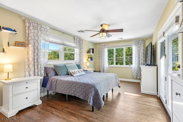 122 Skyline Lake Dr, Ringwood Boro, NJ 07456