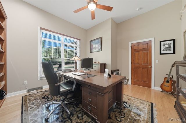 3755 Hampton Brook Drive, Hamburg, NY 14075