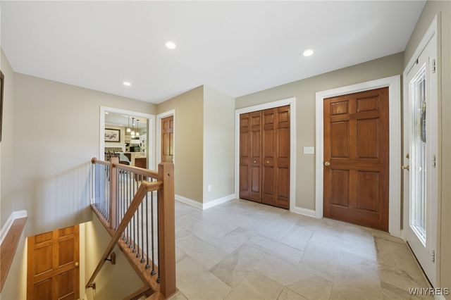 3755 Hampton Brook Drive, Hamburg, NY 14075