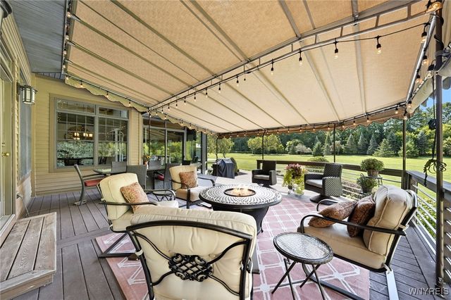 3755 Hampton Brook Drive, Hamburg, NY 14075