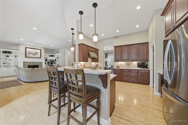 3755 Hampton Brook Drive, Hamburg, NY 14075