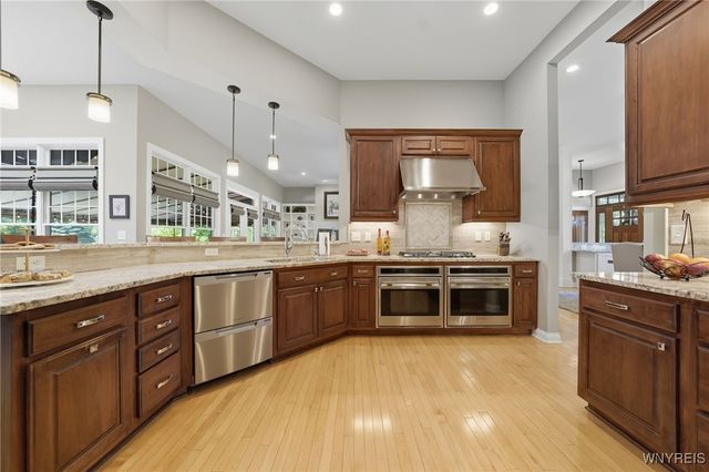 3755 Hampton Brook Drive, Hamburg, NY 14075