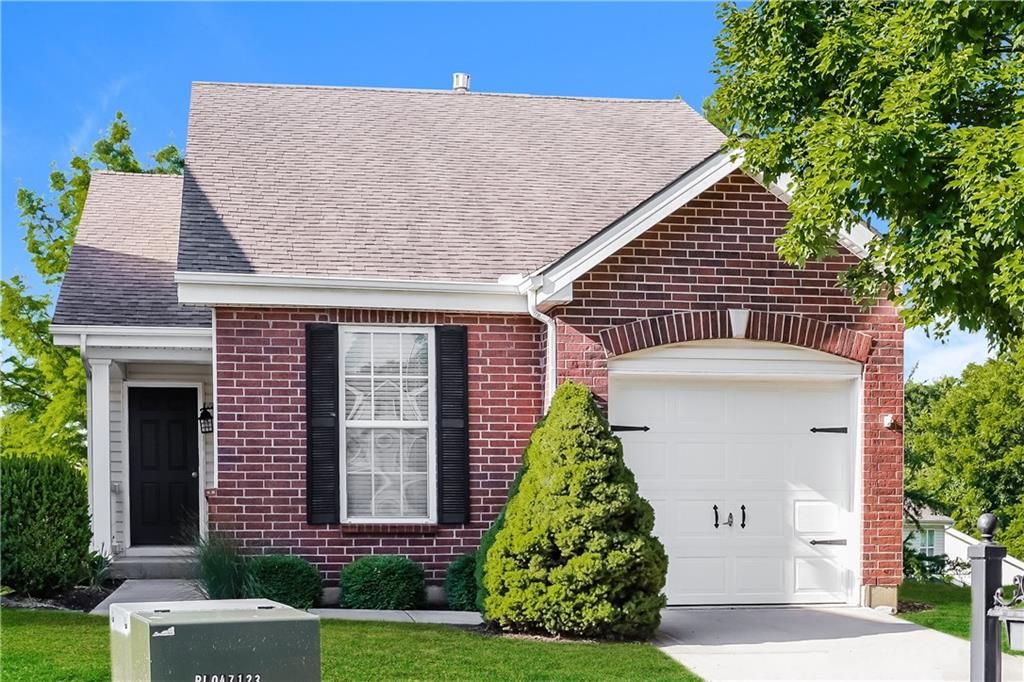 1923 NW 82nd Terrace, Kansas City, MO 64151