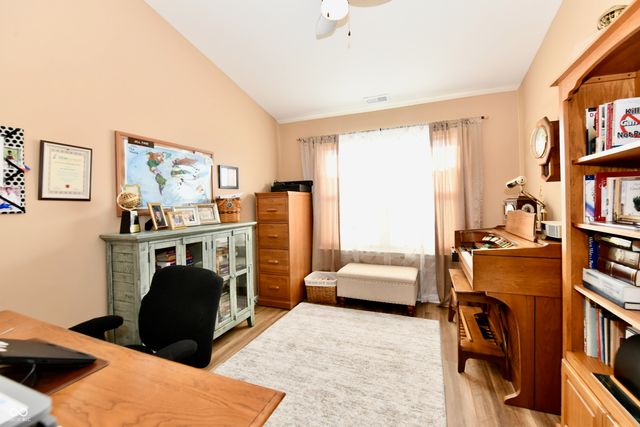 3325 Eaton Mews Court, Greenwood, IN 46143