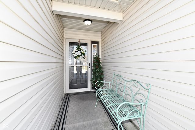 3325 Eaton Mews Court, Greenwood, IN 46143