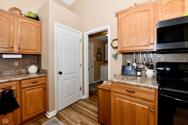 3325 Eaton Mews Court, Greenwood, IN 46143