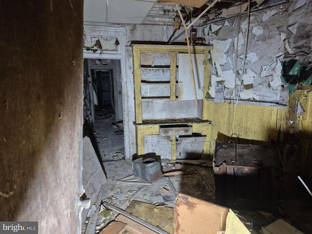 723 APPLETON ST, Baltimore, MD 21217