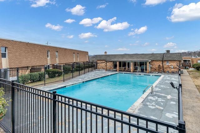 370 Wallace Rd Apt F5, Nashville, TN 37211