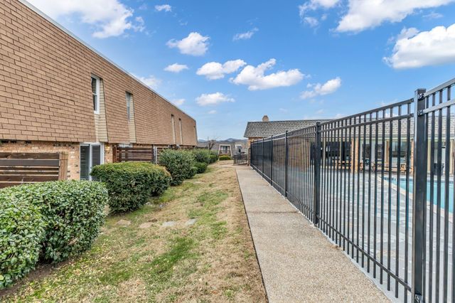 370 Wallace Rd Apt F5, Nashville, TN 37211