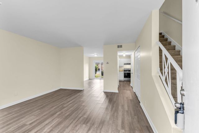 370 Wallace Rd Apt F5, Nashville, TN 37211