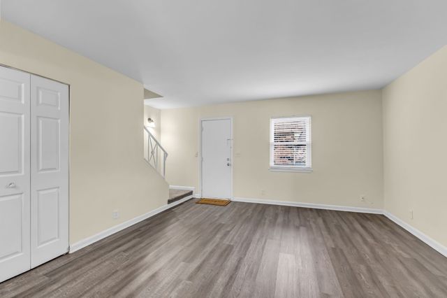 370 Wallace Rd Apt F5, Nashville, TN 37211