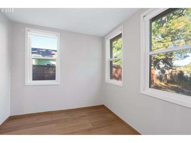 635 Se WALNUT St, Hillsboro, OR 97123