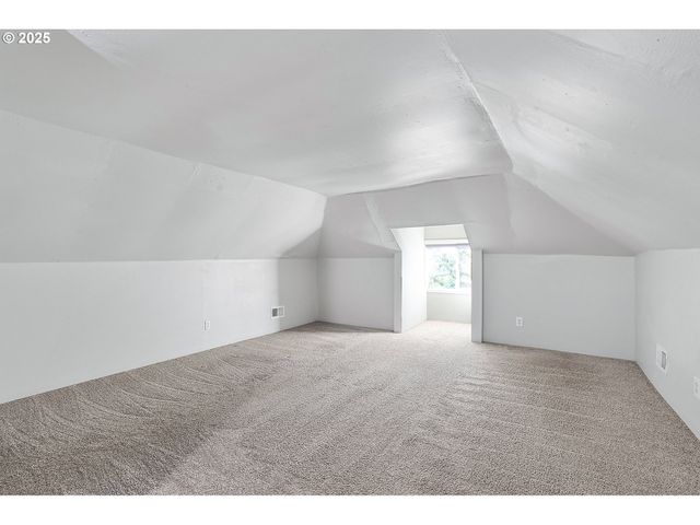 635 Se WALNUT St, Hillsboro, OR 97123