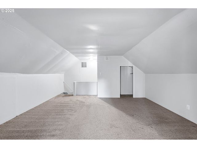 635 Se WALNUT St, Hillsboro, OR 97123