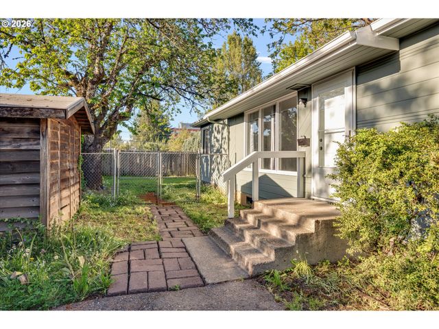 635 Se WALNUT St, Hillsboro, OR 97123