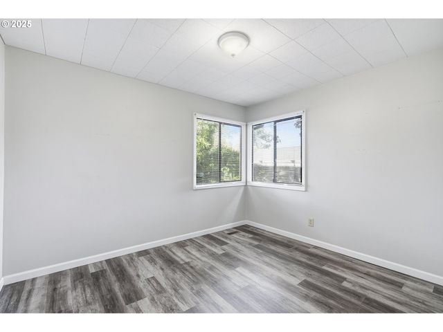 635 Se WALNUT St, Hillsboro, OR 97123