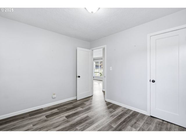 635 Se WALNUT St, Hillsboro, OR 97123
