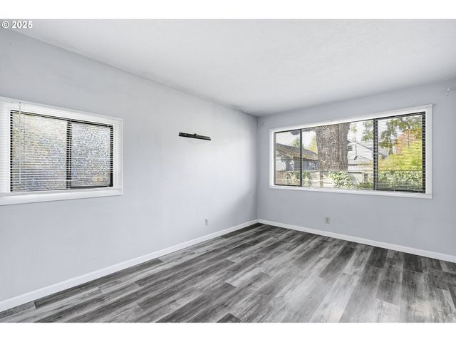 635 Se WALNUT St, Hillsboro, OR 97123