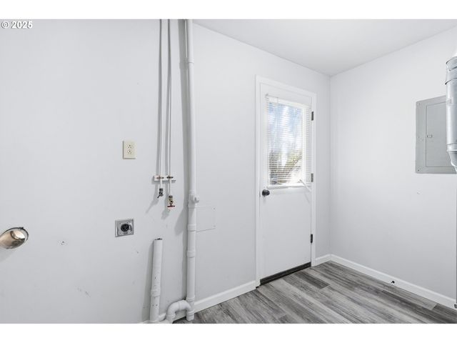 635 Se WALNUT St, Hillsboro, OR 97123