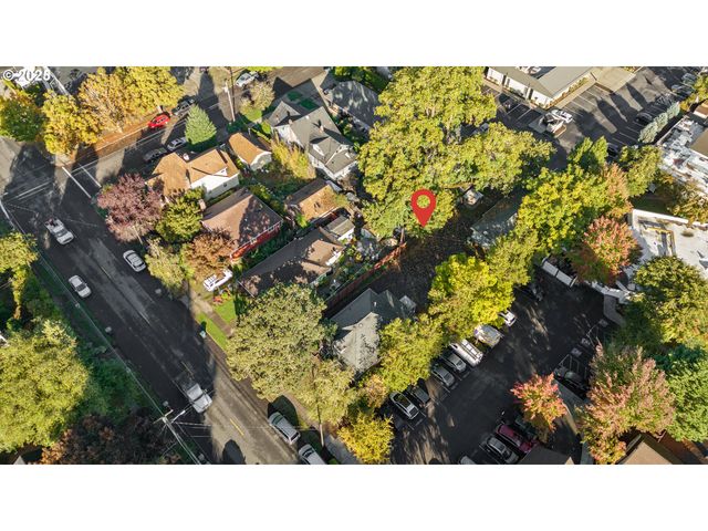 635 Se WALNUT St, Hillsboro, OR 97123