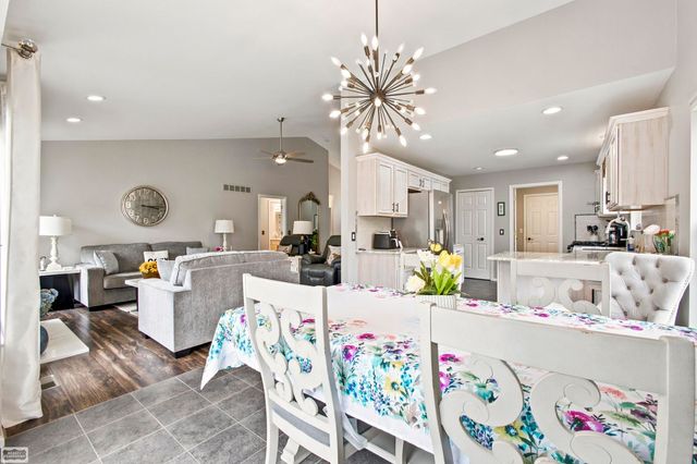 14984 Heather Pointe Drive, Sterling Heights, MI 48313