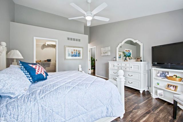 14984 Heather Pointe Drive, Sterling Heights, MI 48313