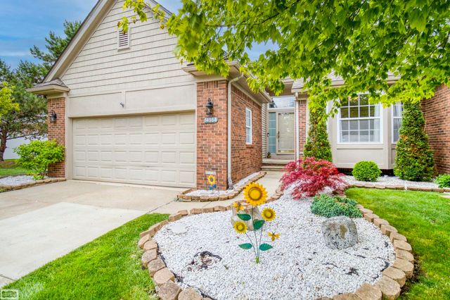 14984 Heather Pointe Drive, Sterling Heights, MI 48313