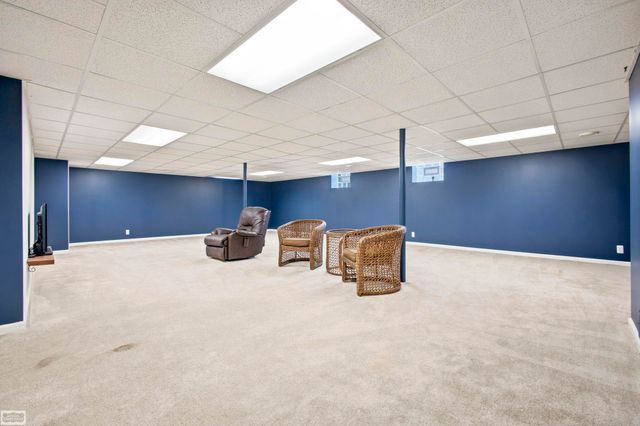 14984 Heather Pointe Drive, Sterling Heights, MI 48313