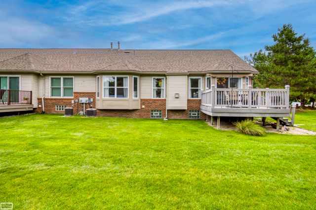 14984 Heather Pointe Drive, Sterling Heights, MI 48313