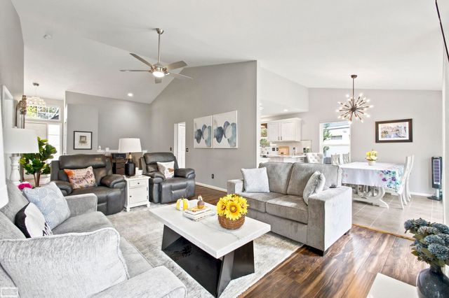 14984 Heather Pointe Drive, Sterling Heights, MI 48313