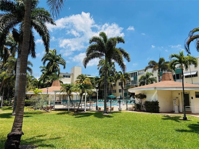 1333 E Hallandale Beach Blvd 134, Hallandale Beach, FL 33009