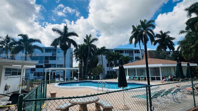 1333 E Hallandale Beach Blvd 134, Hallandale Beach, FL 33009