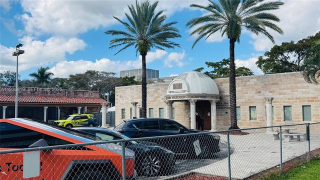 1333 E Hallandale Beach Blvd 134, Hallandale Beach, FL 33009