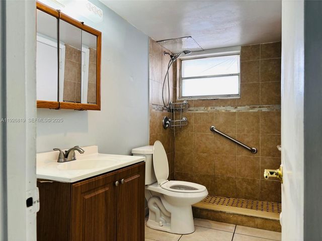 1333 E Hallandale Beach Blvd 134, Hallandale Beach, FL 33009