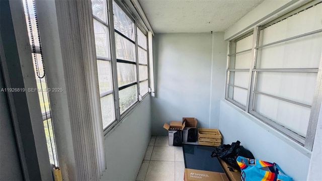 1333 E Hallandale Beach Blvd 134, Hallandale Beach, FL 33009