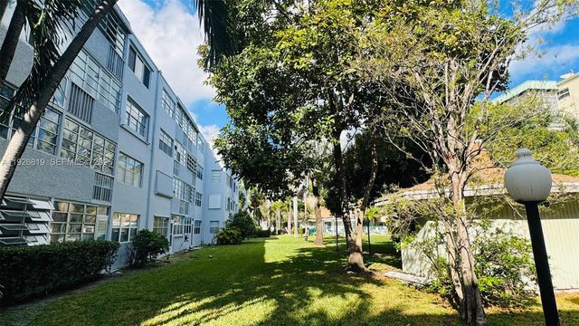 1333 E Hallandale Beach Blvd 134, Hallandale Beach, FL 33009