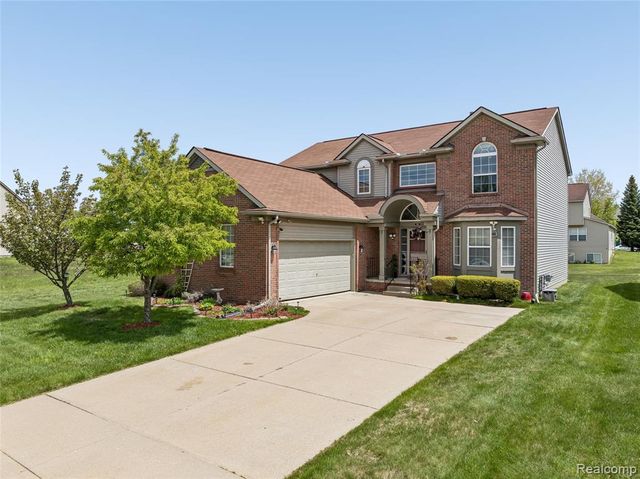 216 Tucker Street, Pontiac, MI 48341