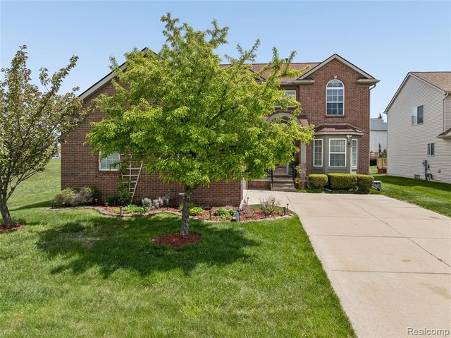 216 Tucker Street, Pontiac, MI 48341