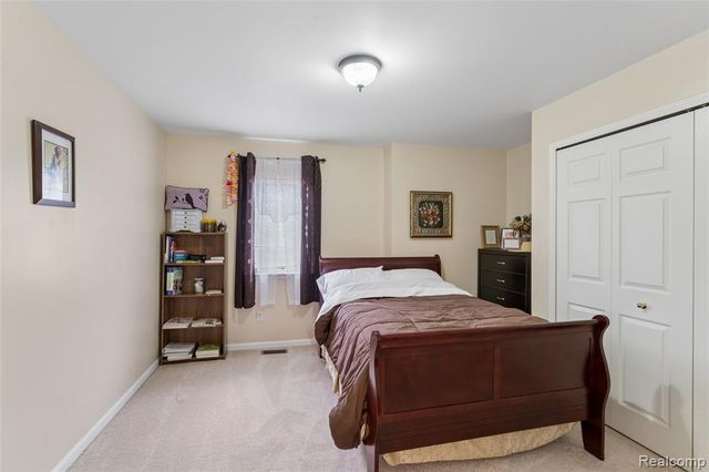 216 Tucker Street, Pontiac, MI 48341