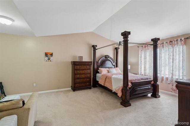 216 Tucker Street, Pontiac, MI 48341
