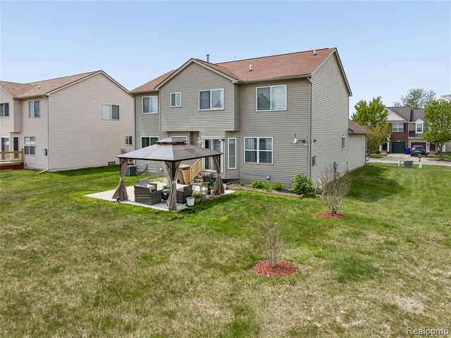 216 Tucker Street, Pontiac, MI 48341
