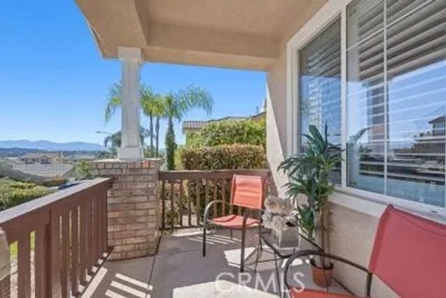 29251 Via Solano, Valencia, CA 91354