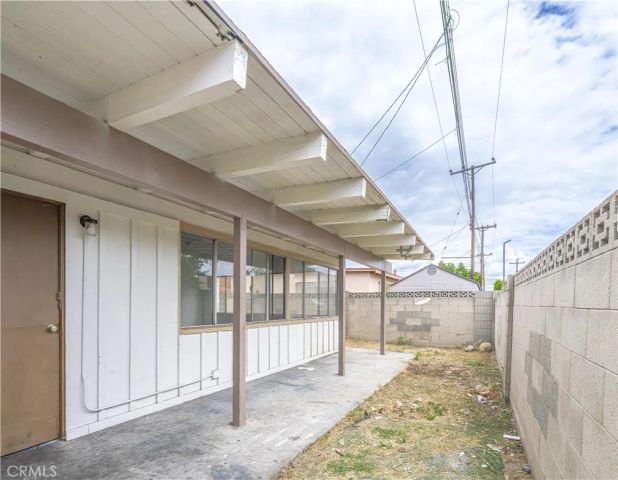 9460 Madison, Westminster, CA 92683