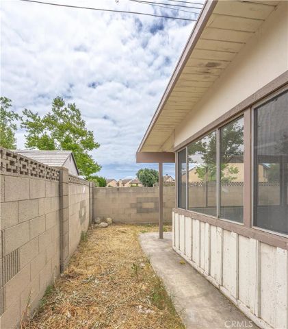 9460 Madison, Westminster, CA 92683